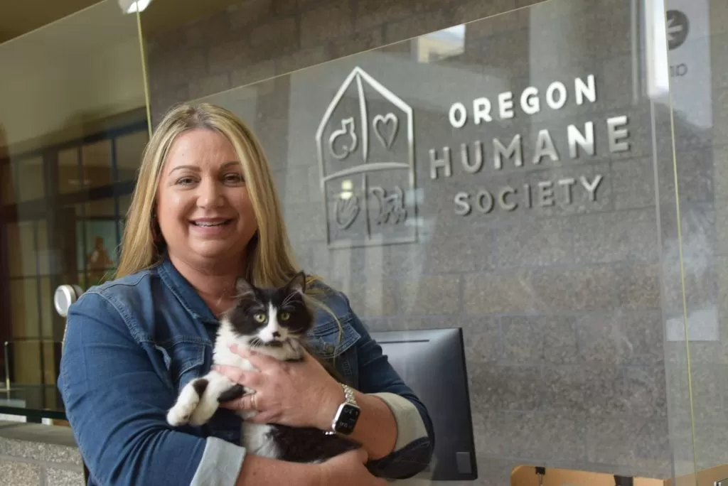 Photo of Jessica Carl with Kitten