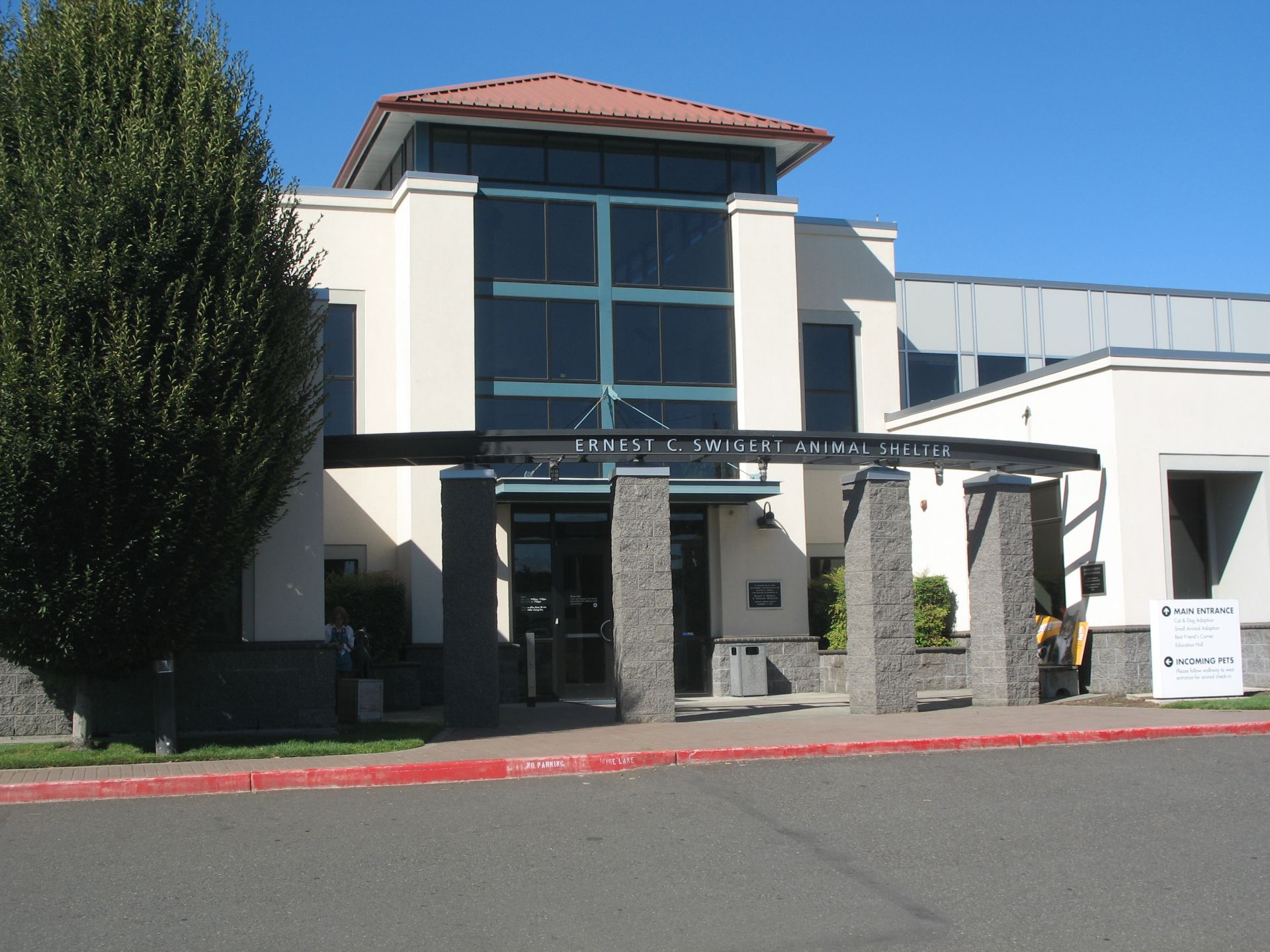 Exterior shot of OHS Portland Campus building