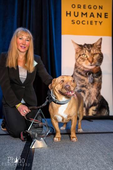 Heroic People and Pets Honored at Diamond Collar Awards